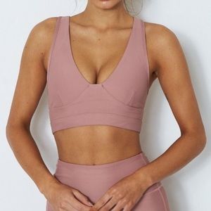 ✨ White Fox Boutique Sports Bra ✨